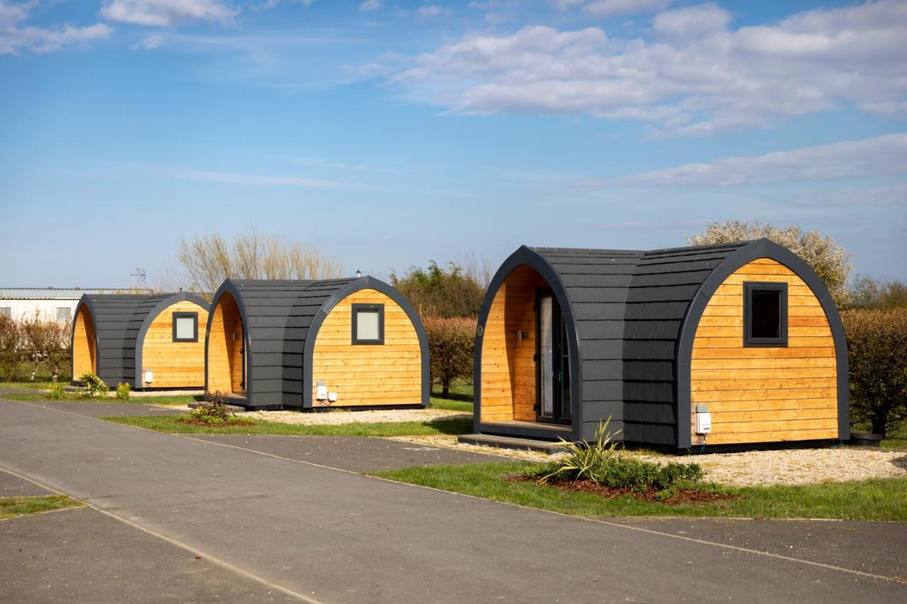 Camping Pods Hedley Wood Holiday Park Bridgerule المظهر الخارجي الصورة